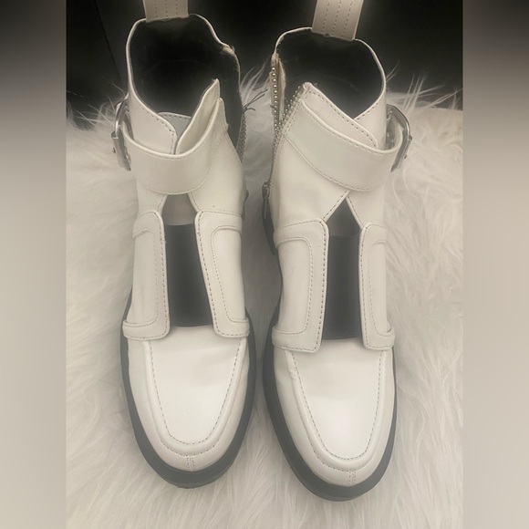 Urban outfitters loafers style ankle boots - Picture 2 of 6